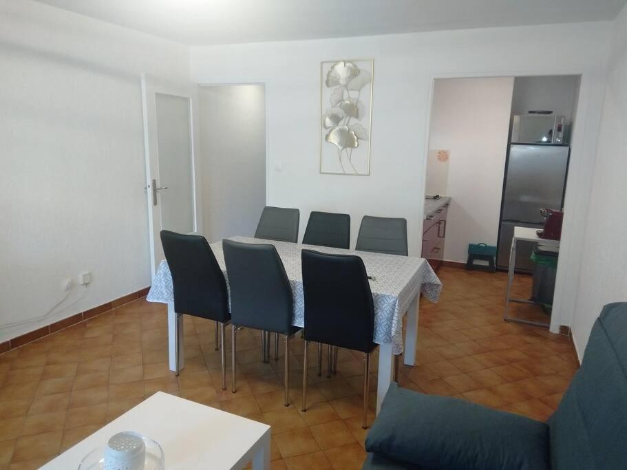Capri Apartment Saint-Elme Exterior photo
