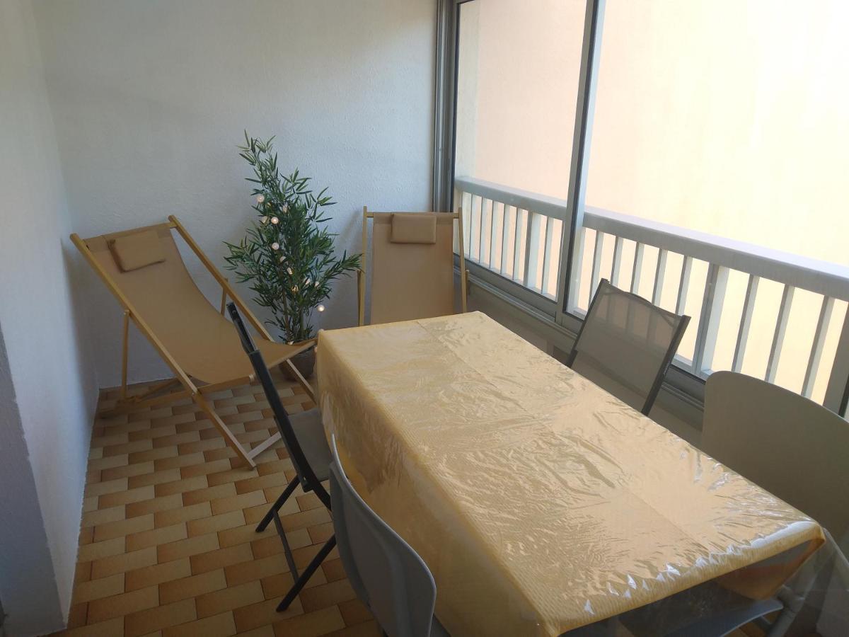 Capri Apartment Saint-Elme Exterior photo
